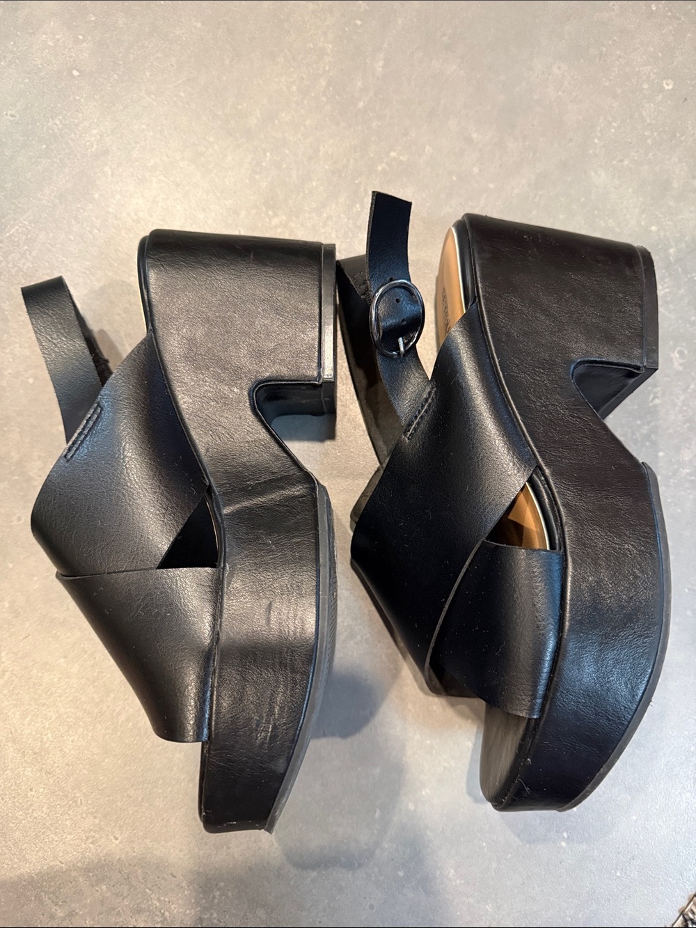 Seychelles Black Strappy Platform Sandals - Picture 3 of 9